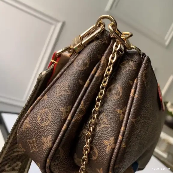 First bag MULTI EXCHANELUSIVE LOUIS DIGITAL PRELAUNCH VUITTON POCHETTE ACCESSOIRES - 0508